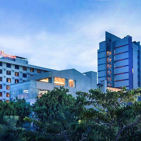 Mercure Сурабая Экстерьер фото