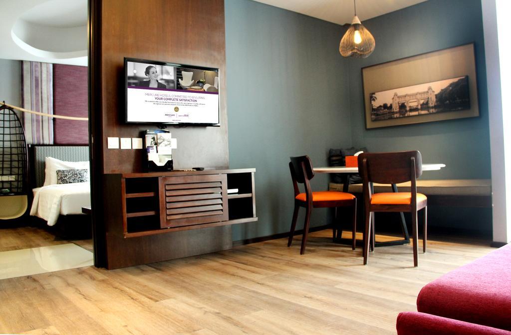 Mercure Сурабая Экстерьер фото